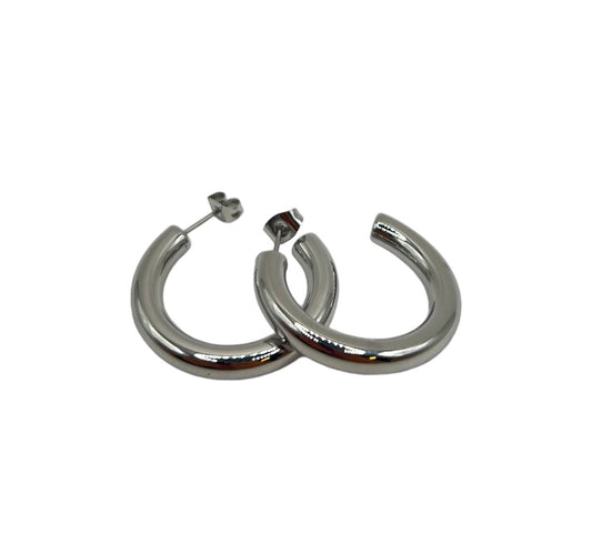 Everlasting silver hoops